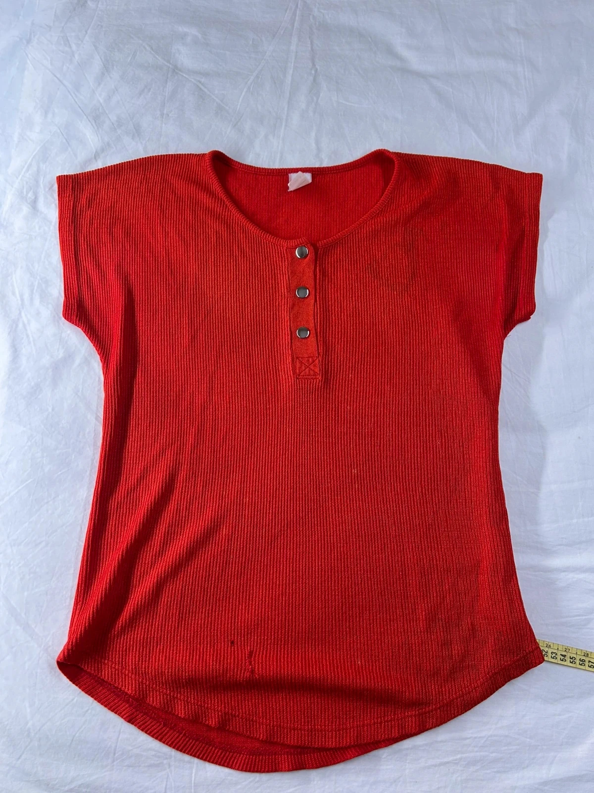 Blouse à manches courtes en acrylique rouge taille 40